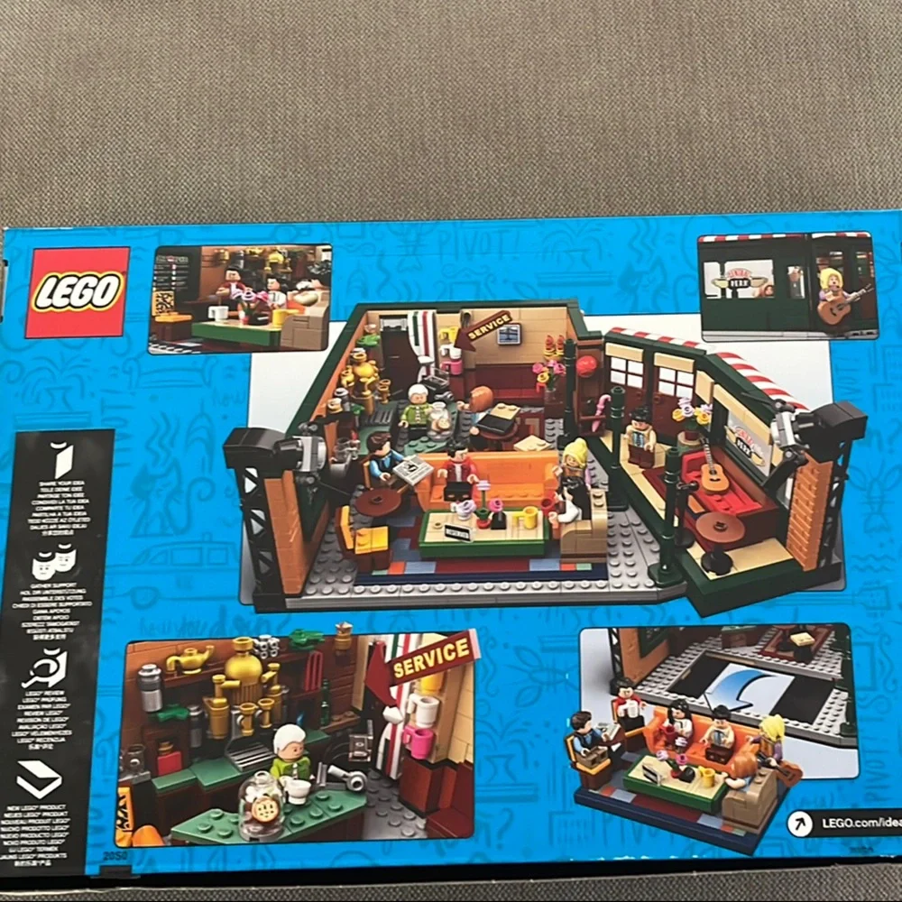 Lego Friends Central Perk Set - pre owned - Picture 2 of 3
